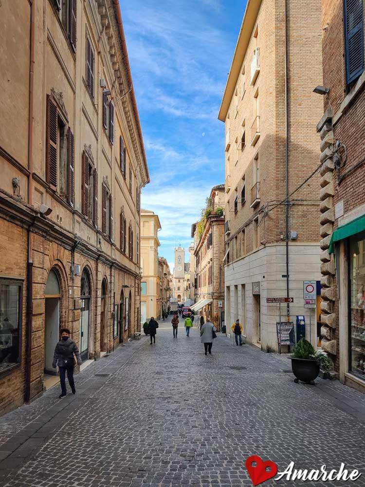 Osimo Nel Cuore Del Centro, Free Wi-Fi E Netflix Appartement Buitenkant foto